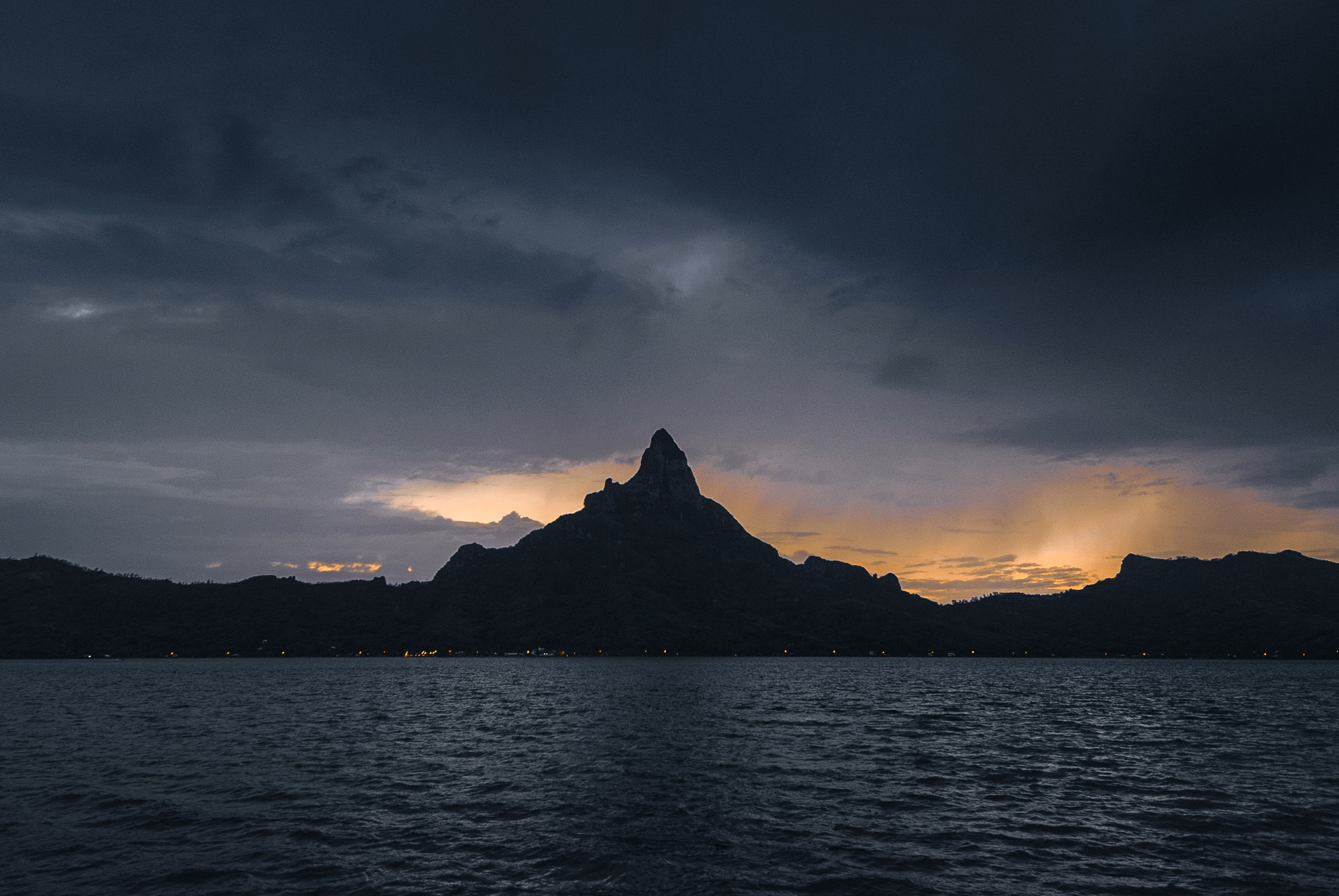 Bora Bora Storm for mobile Amazing photo of Bora Bora in the Storm