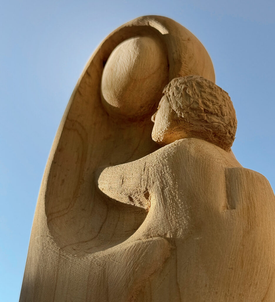 La Madonne et l enfant Sculpture de Marie et Jésus avec du bois de cypreès.