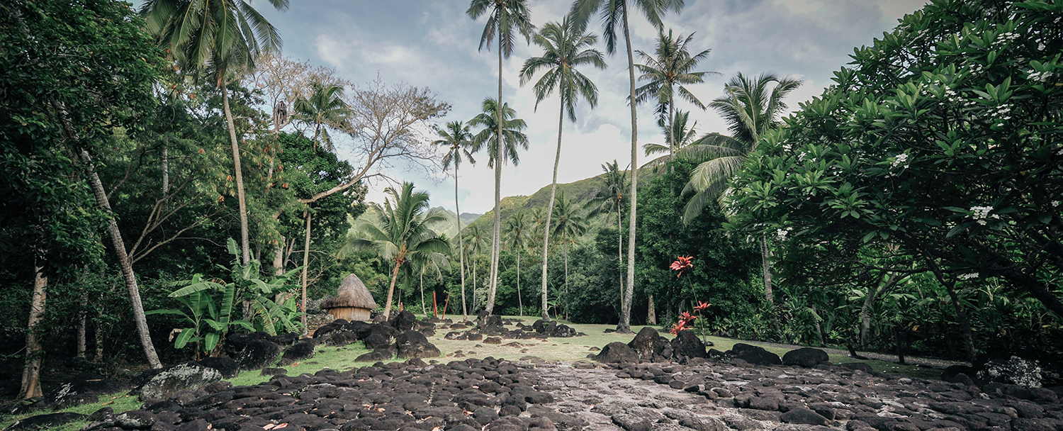 Marae in tahiti Marae 'Ārahurahu in Tahiti
